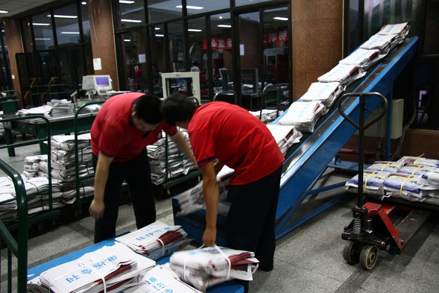 優(yōu)質墊片攜手郵政皮帶輸送機械設備