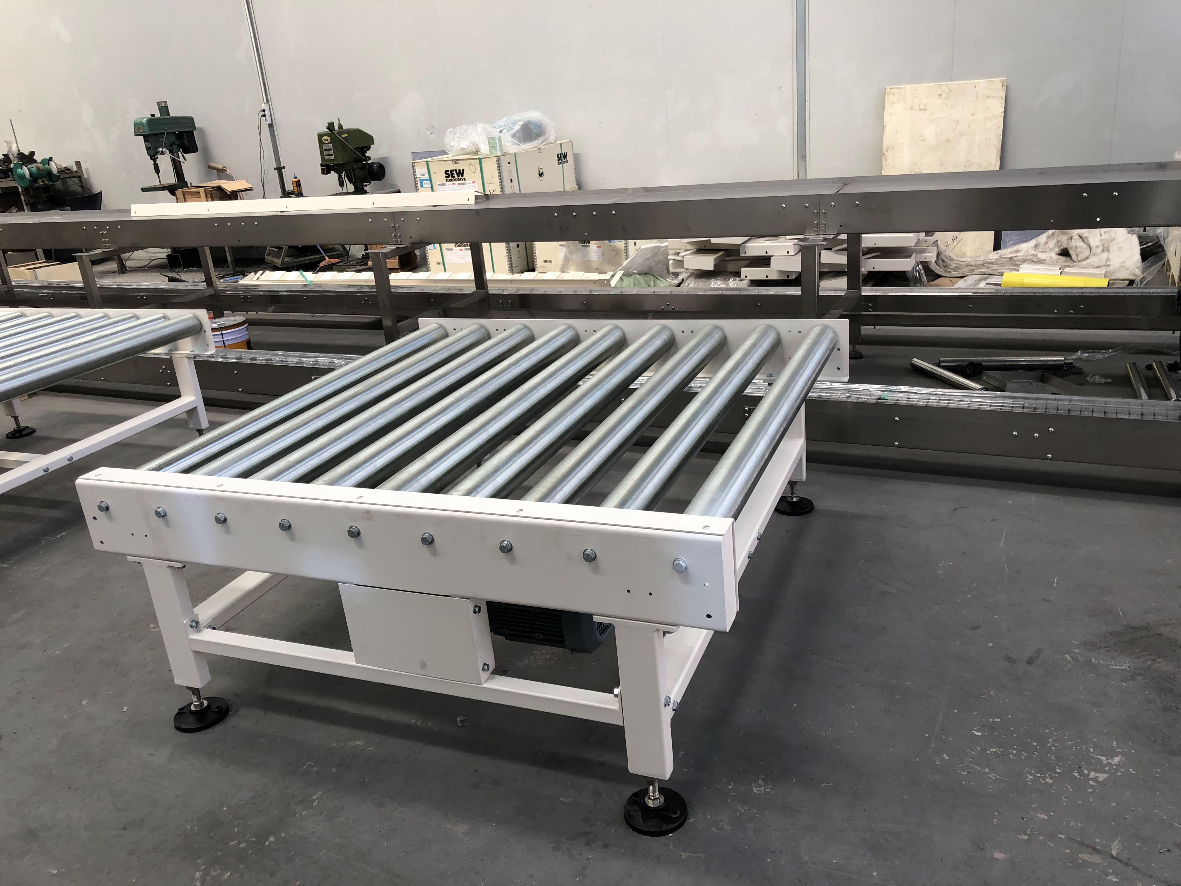 分析動(dòng)力滾筒的組裝是離不開(kāi)軸承、軸承座和鏈輪